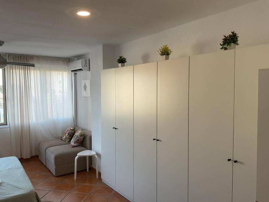 Helios - City Center - Parking Apartamento